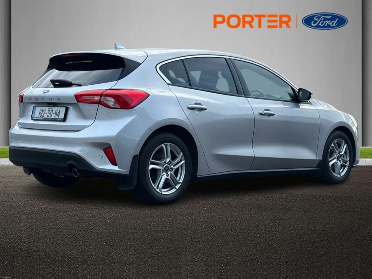 Ford Focus 1.5 TDCi 120PS Zetec - Image 3