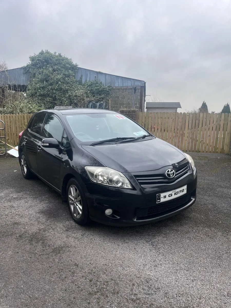 2011 Toyota Auris Sport 1.4L - Image 1