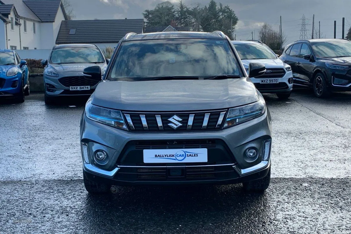 Suzuki Vitara 1.4 129PS MHEV SZ5 AllGrip 4 Wheel D - Image 4