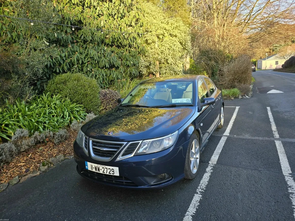 Saab 9-3 2011 - Image 2