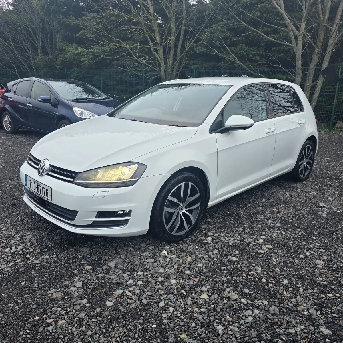 Volkswagen Golf 2017 Automatic Highline - Image 4