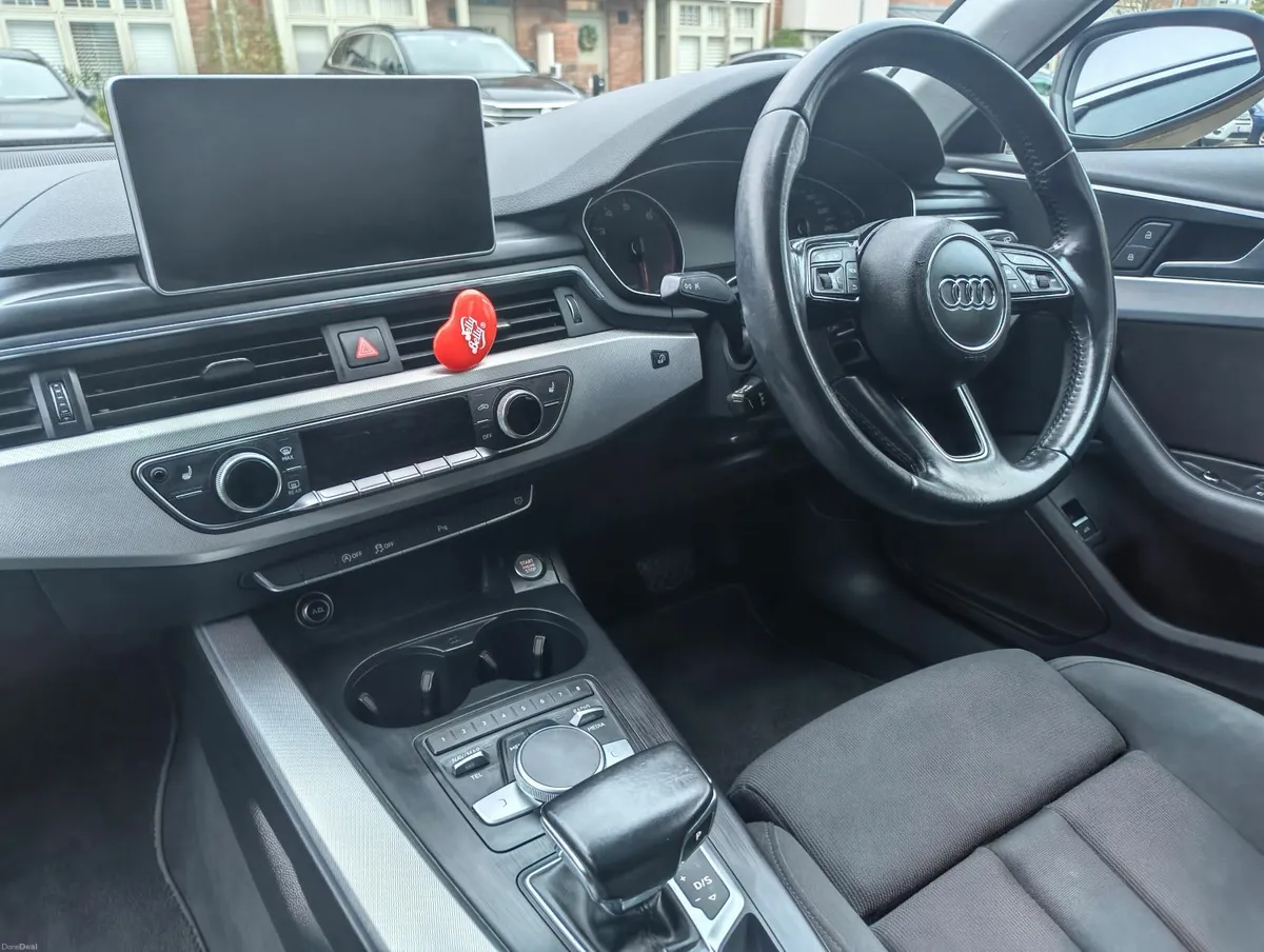 Audi A4 2017 - Image 3