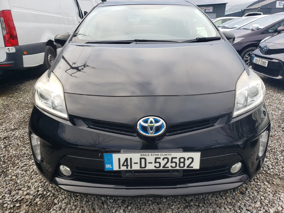 Toyota Prius 2014 - Image 2