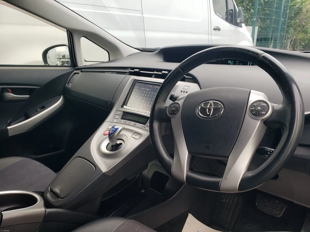Toyota Prius 2014 - Image 4