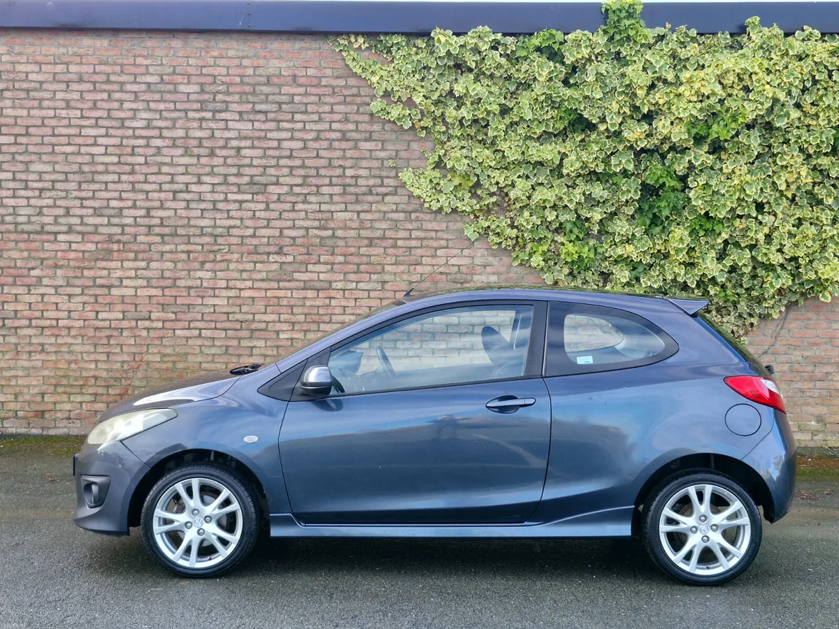 Mazda Mazda 2 - Image 3