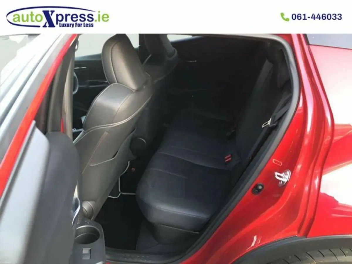 Toyota C-HR 1.8 HYBRID S GR SPORT - Image 4