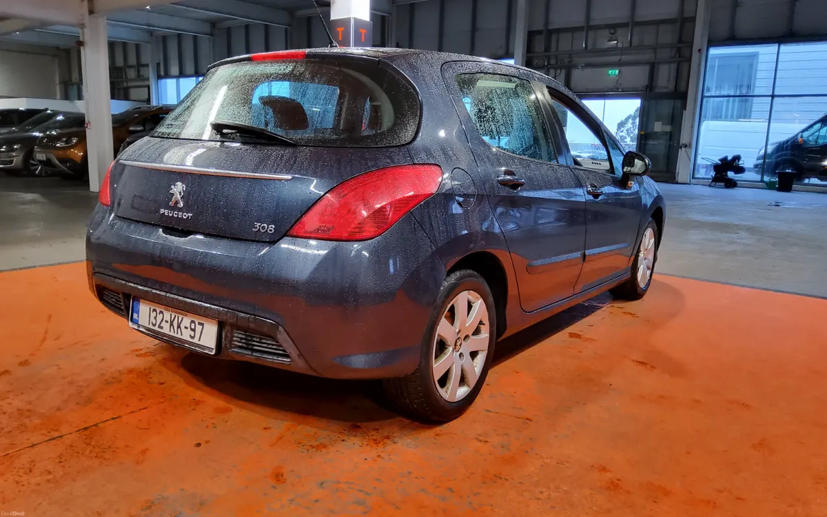 Peugeot 308 2013 - Image 4