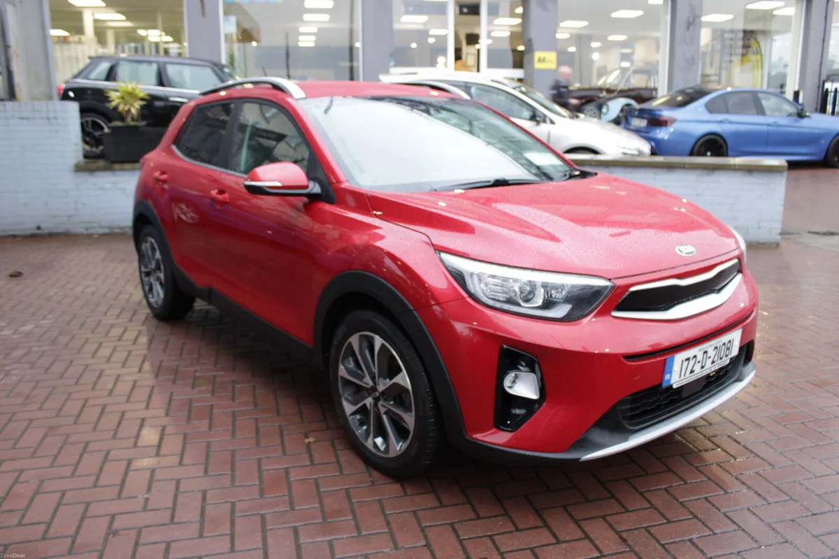 K4 5DR HATCHBACK  // FULL BLACK LEATHER // STUNNIN - Image 1