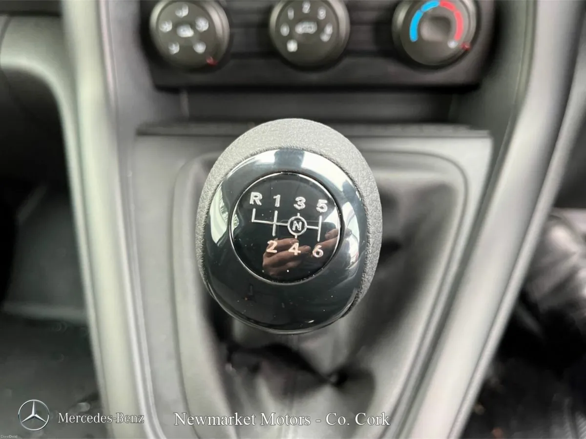 Mercedes-Benz Citan THREE SEATER DIESEL 110BHP DIE - Image 4