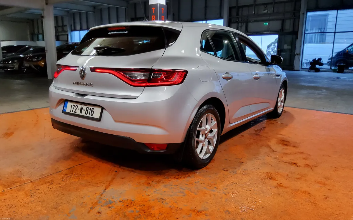 Renault Megane 2017 - Image 4