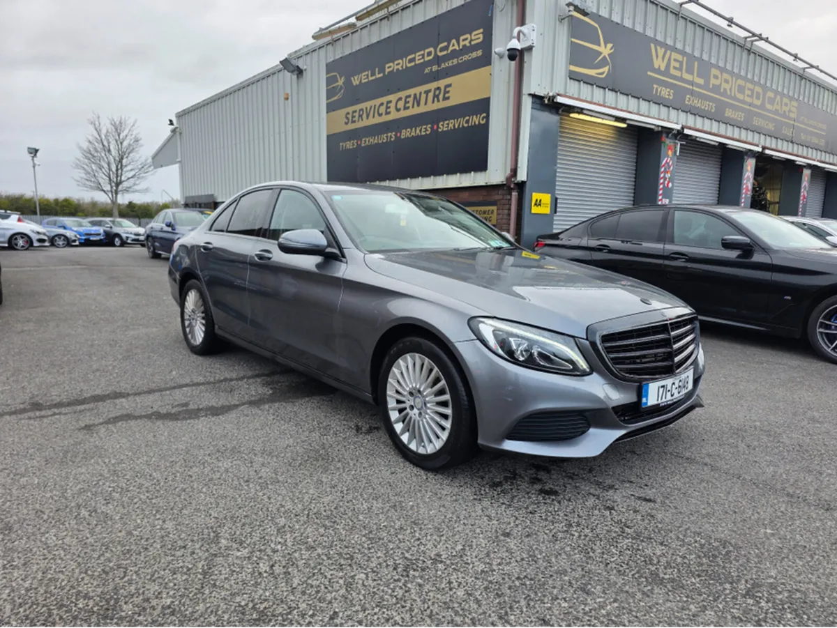 Mercedes-Benz C-Class 200 D EXCLUSIVE 4DR A AUTO - Image 1