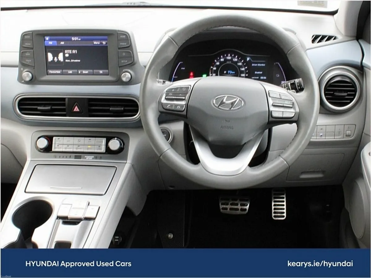 Hyundai KONA Kona EV Premium 64 kWh - Image 4