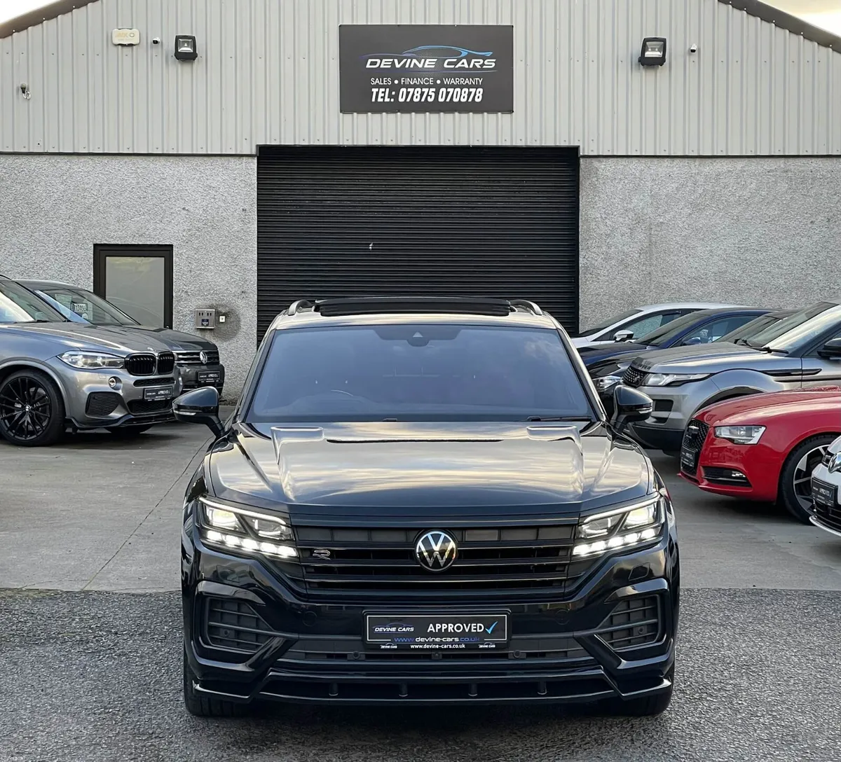 Volkswagen Touareg 2022 - Image 2
