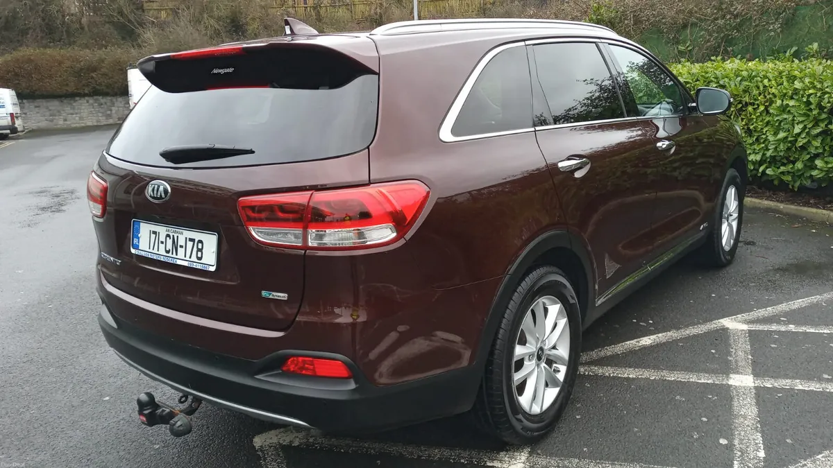 KIA SORENTO / 2017 / 2.2 DIESEL / 7 SEATER /MANUAL - Image 6
