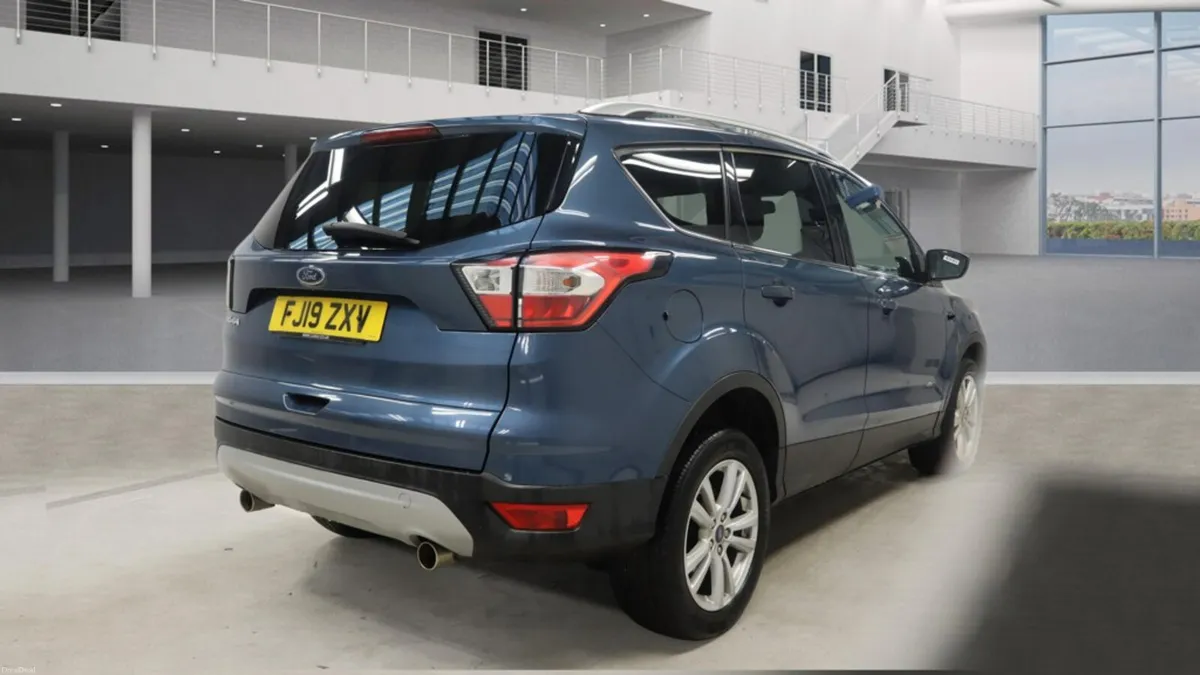 Ford Kuga Zetec 2019 - FINANCE AVAILABLE - Image 4