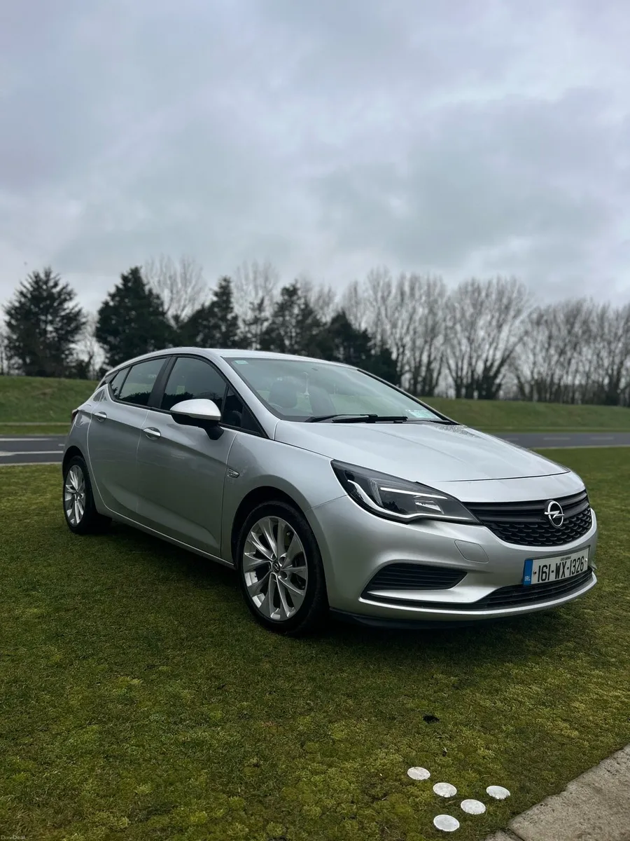 2016 Opel Astra 1.6 CDTi Diesel – Manual - Image 4