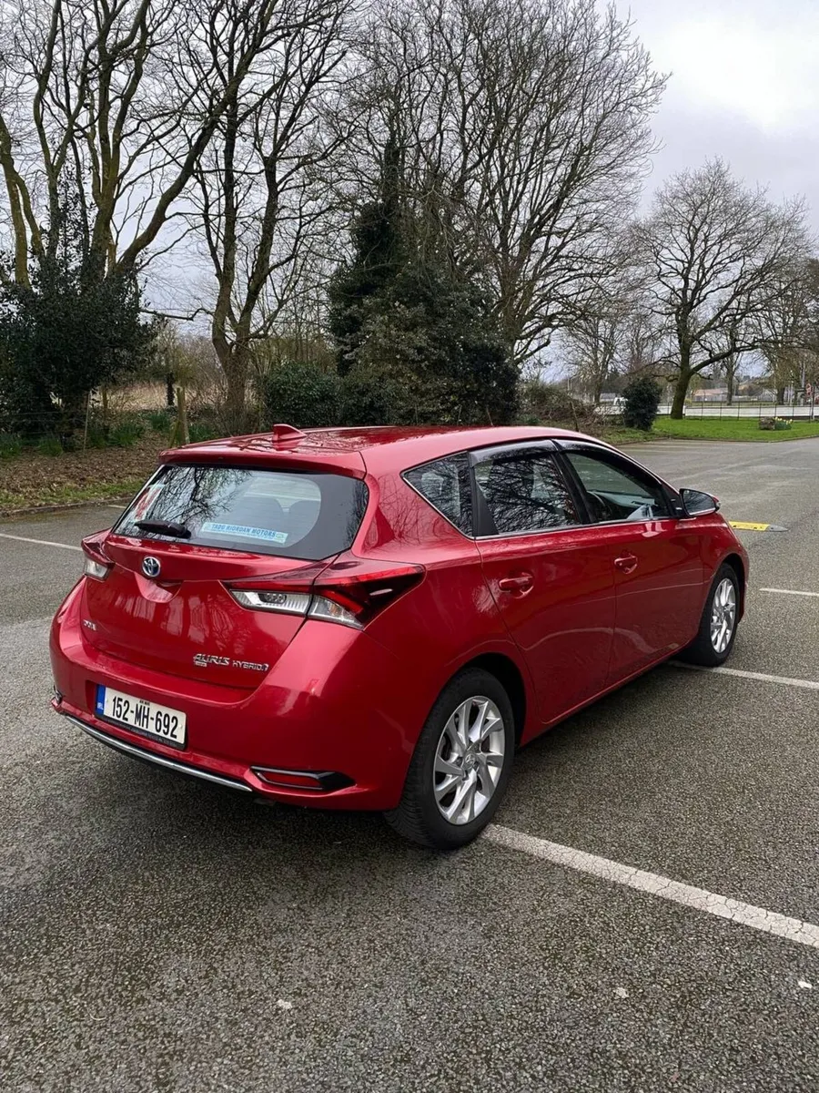 Toyota Auris 2015 - Image 3
