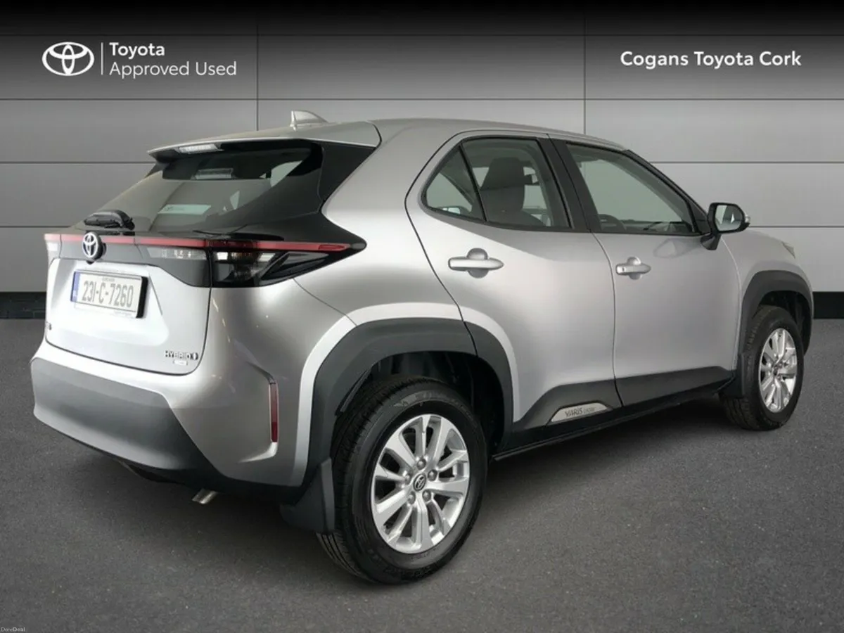 Toyota Yaris Cross YARIS CROSS LUNA *Best Value* - Image 2
