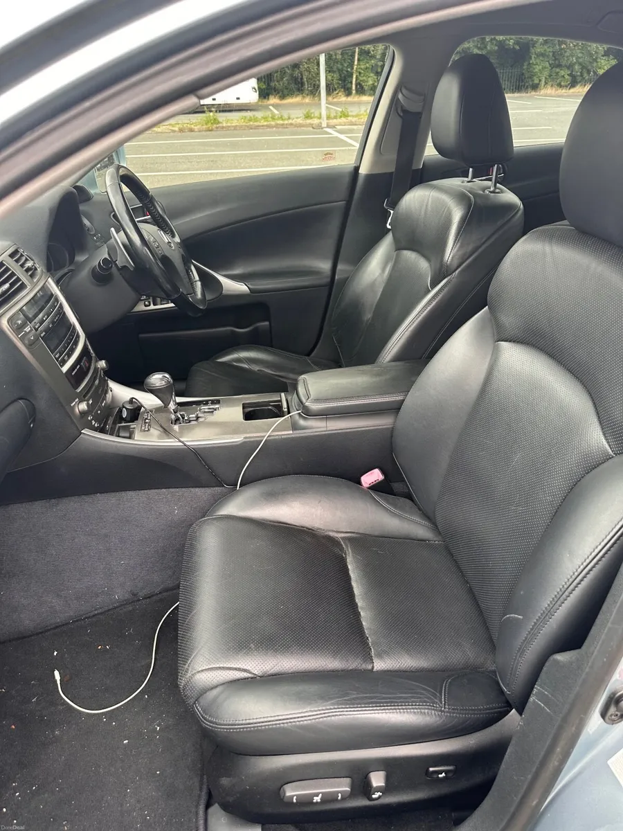 Lexus IS 2009 - Image 4