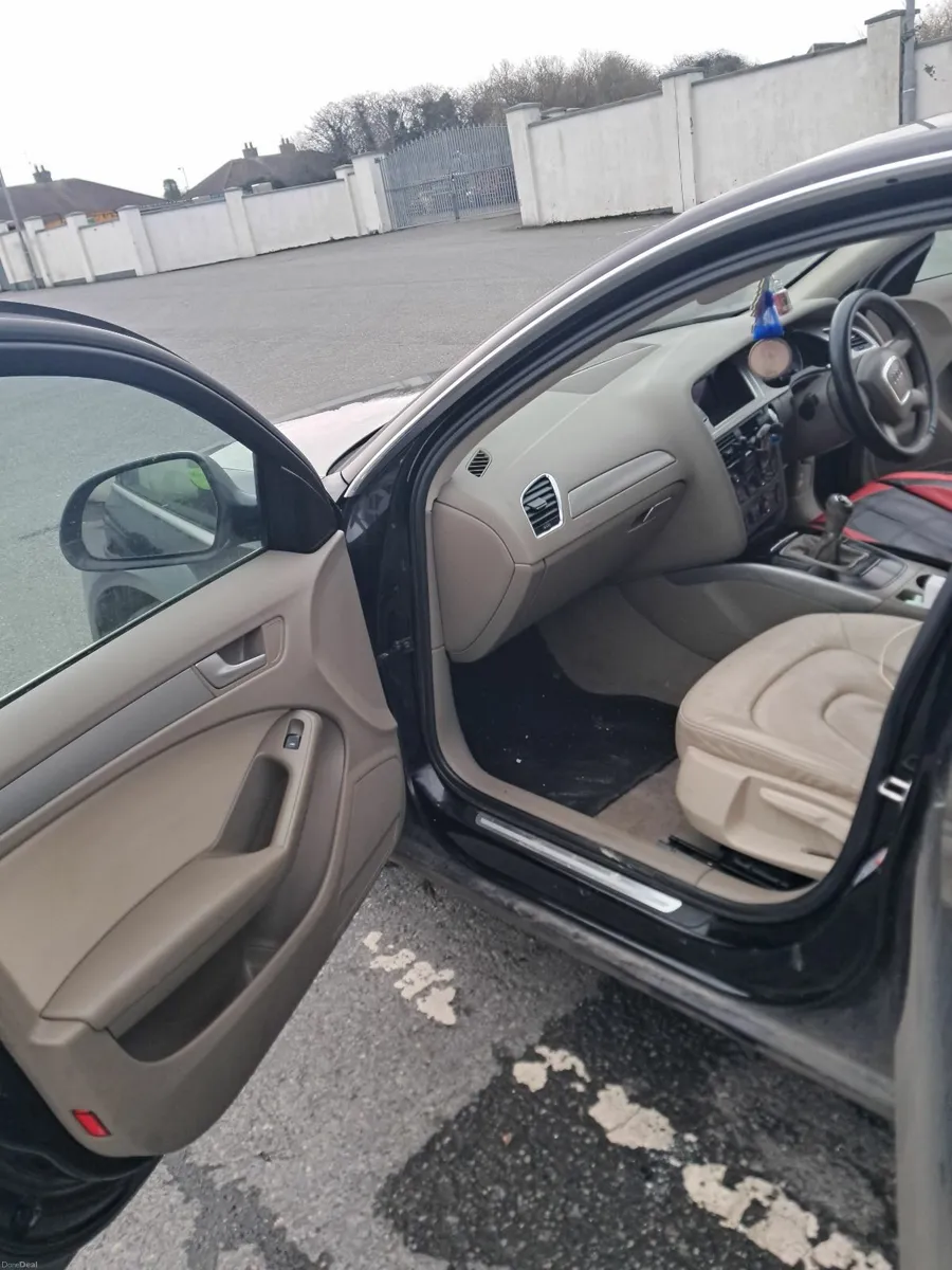 Audi A4 2009 - Image 4