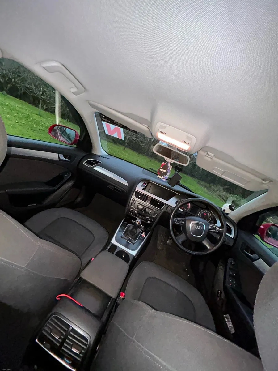 Audi a4 very good condition - Image 4
