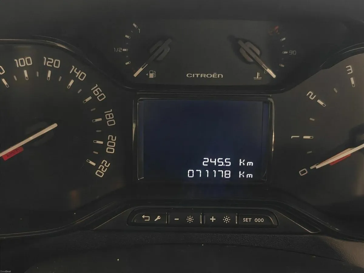 Citroen C3 FEEL 1.2 Pack PureTech 82hp From €43 Pe - Image 4