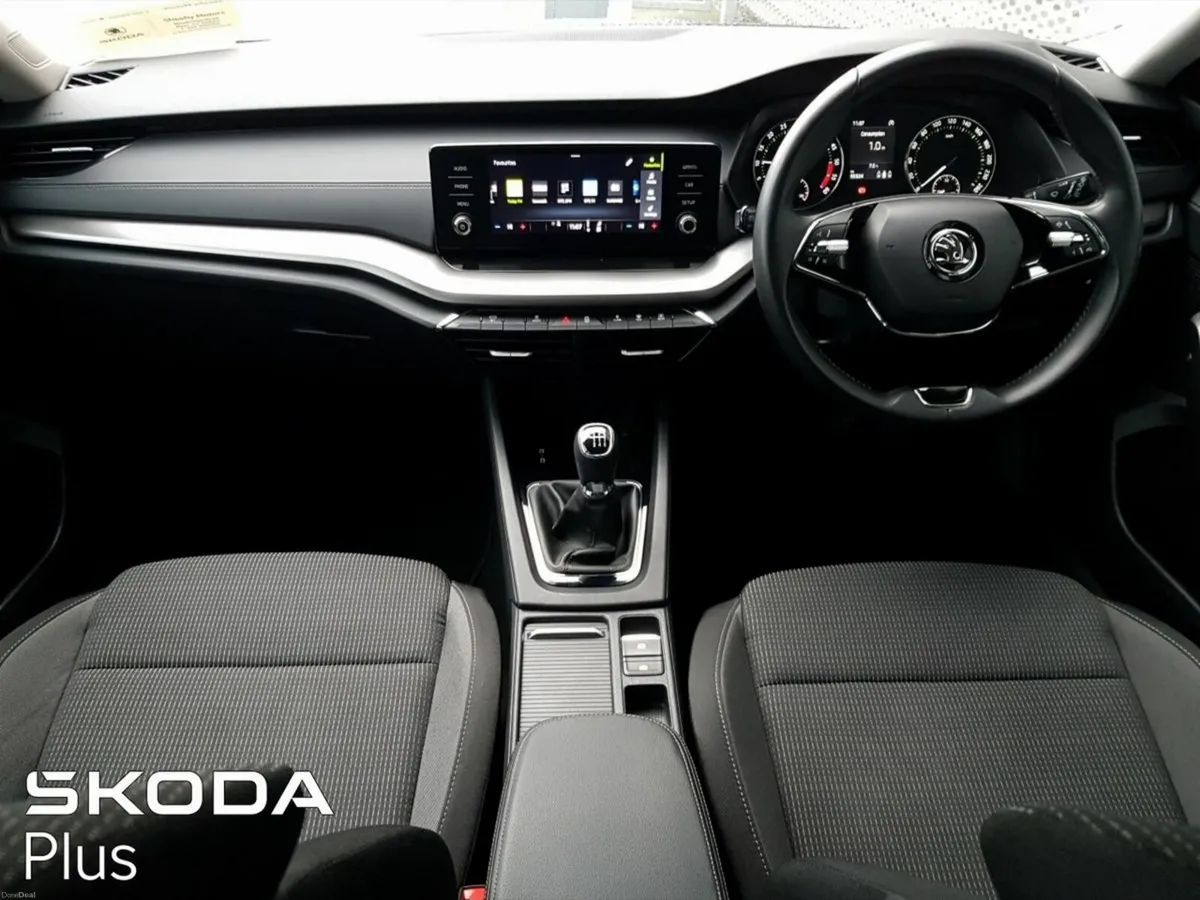 Skoda Octavia OCTAVIA  COMBI AMB 2.0TDI 115HP - Image 2