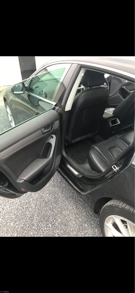 Audi A5 2012 - Image 2