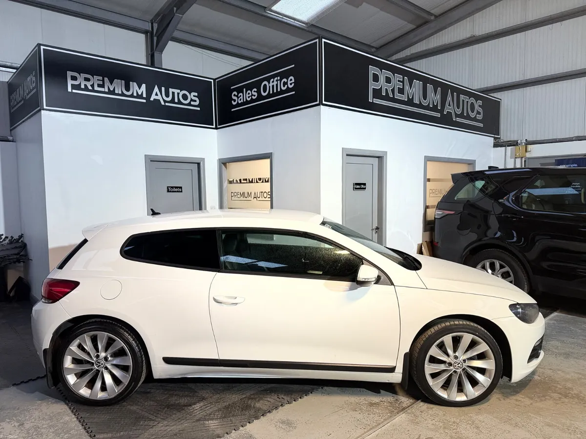 Volkswagen Scirocco 2014 2.0TDI. SPORT - Image 2