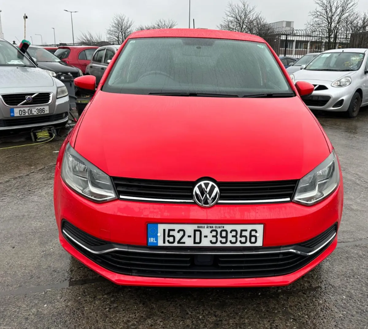 2015  VOLKSWAGEN POLO Auto/only 52522 km/ warranty - Image 3