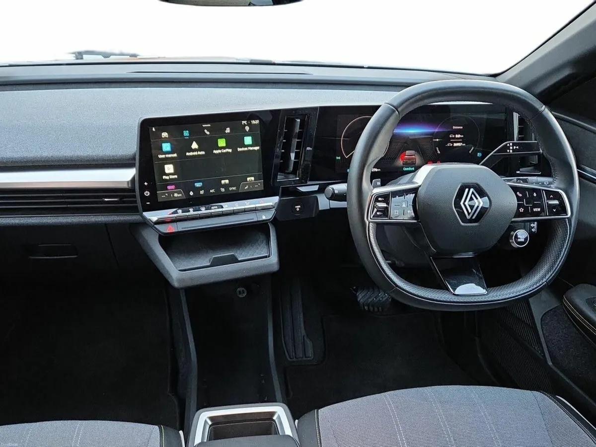 Renault Megane E-Tech EV40 130hp Techno - Image 2