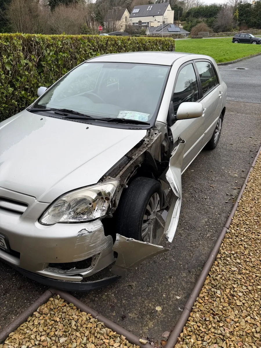 Toyota Corolla 2007 - Image 2