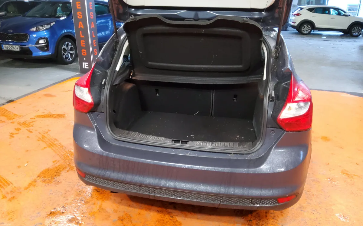 Ford Focus 2013 - Image 4