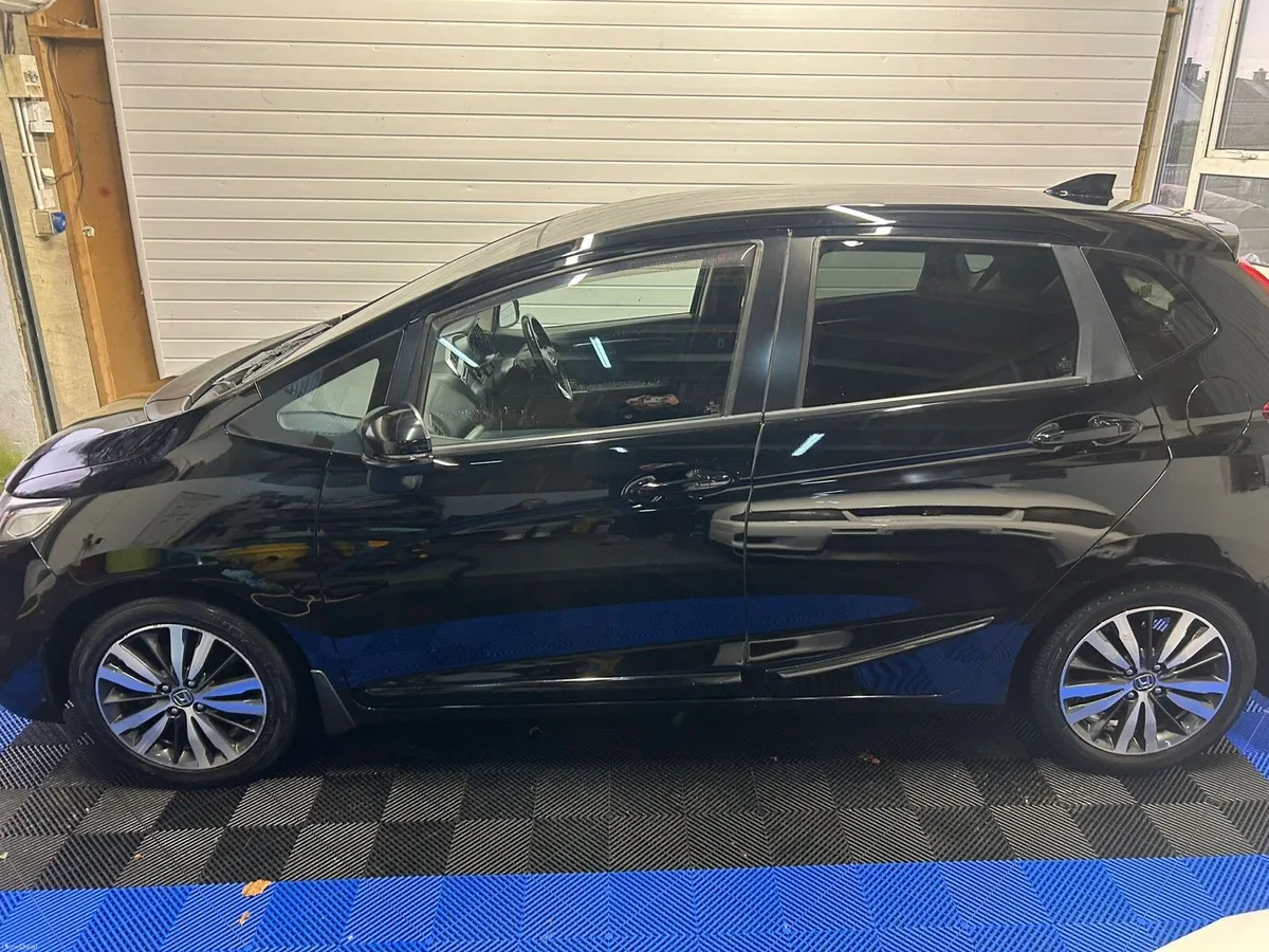 Honda Jazz 1.3 I-VTEC EX 5DR - Image 3