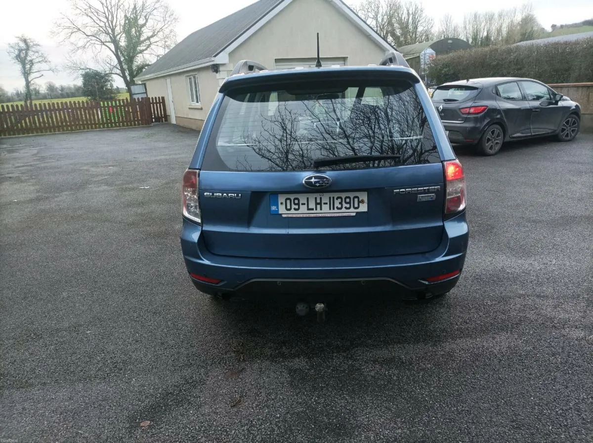 Subaru Forester XC 2.0D Manual AWD - Image 3