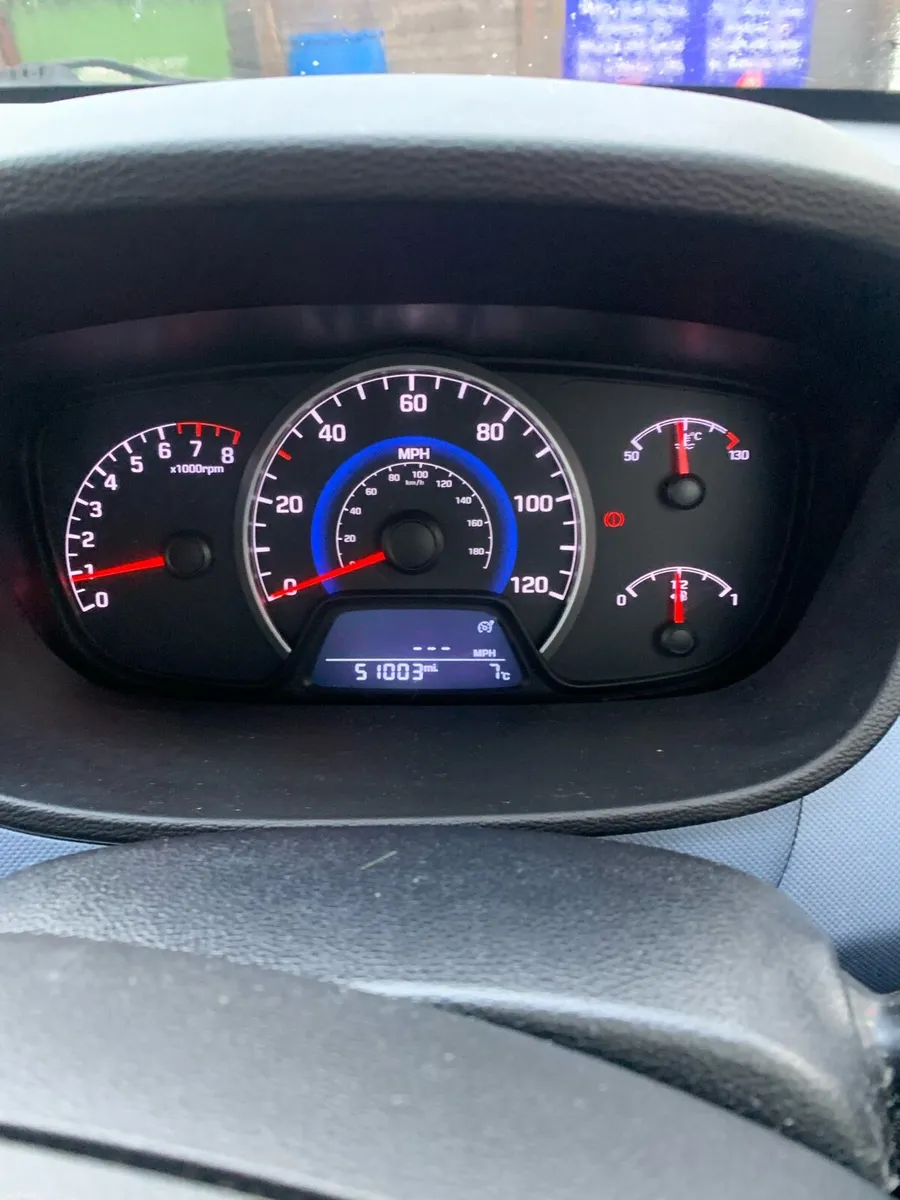 Hyundai i10 - Image 1