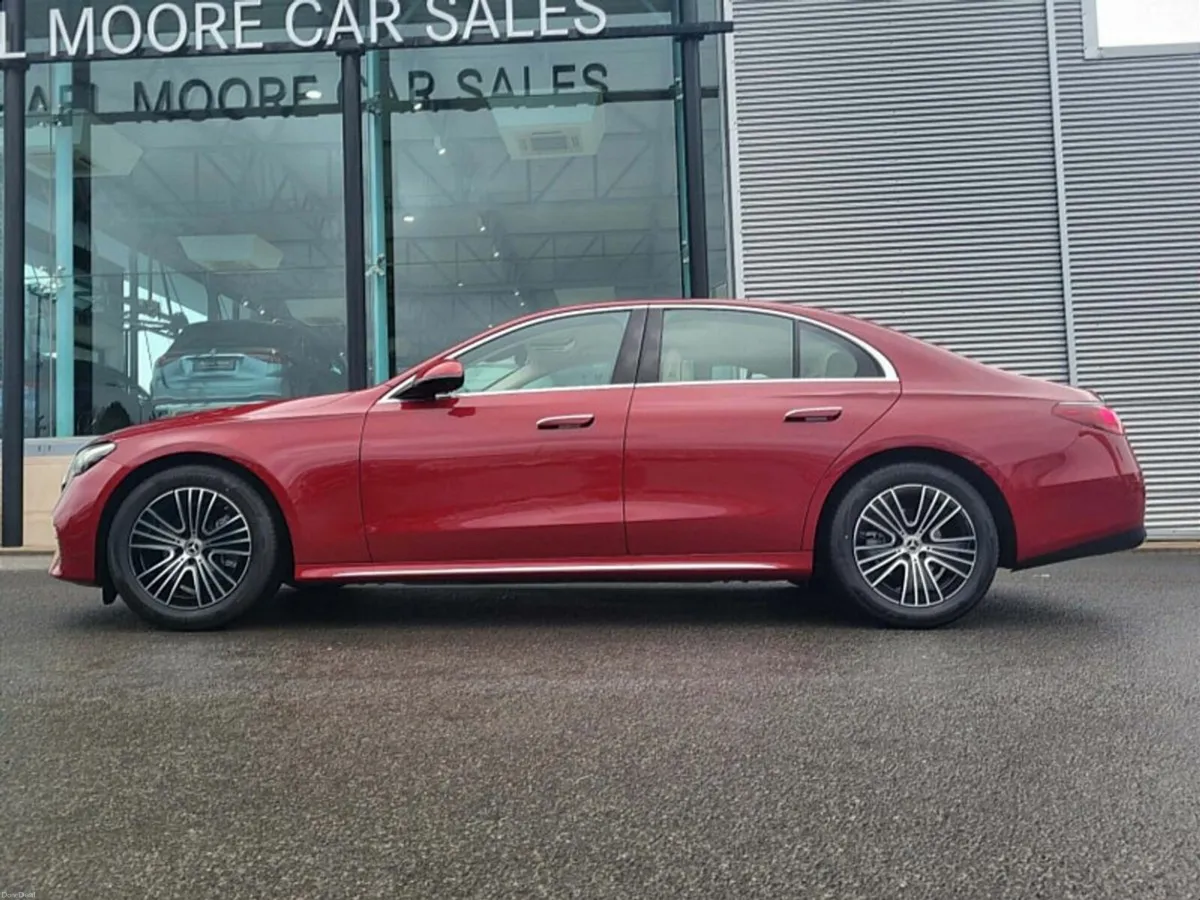 Mercedes-Benz E-Class E220d EXCLUSIVE AUTO - Image 5