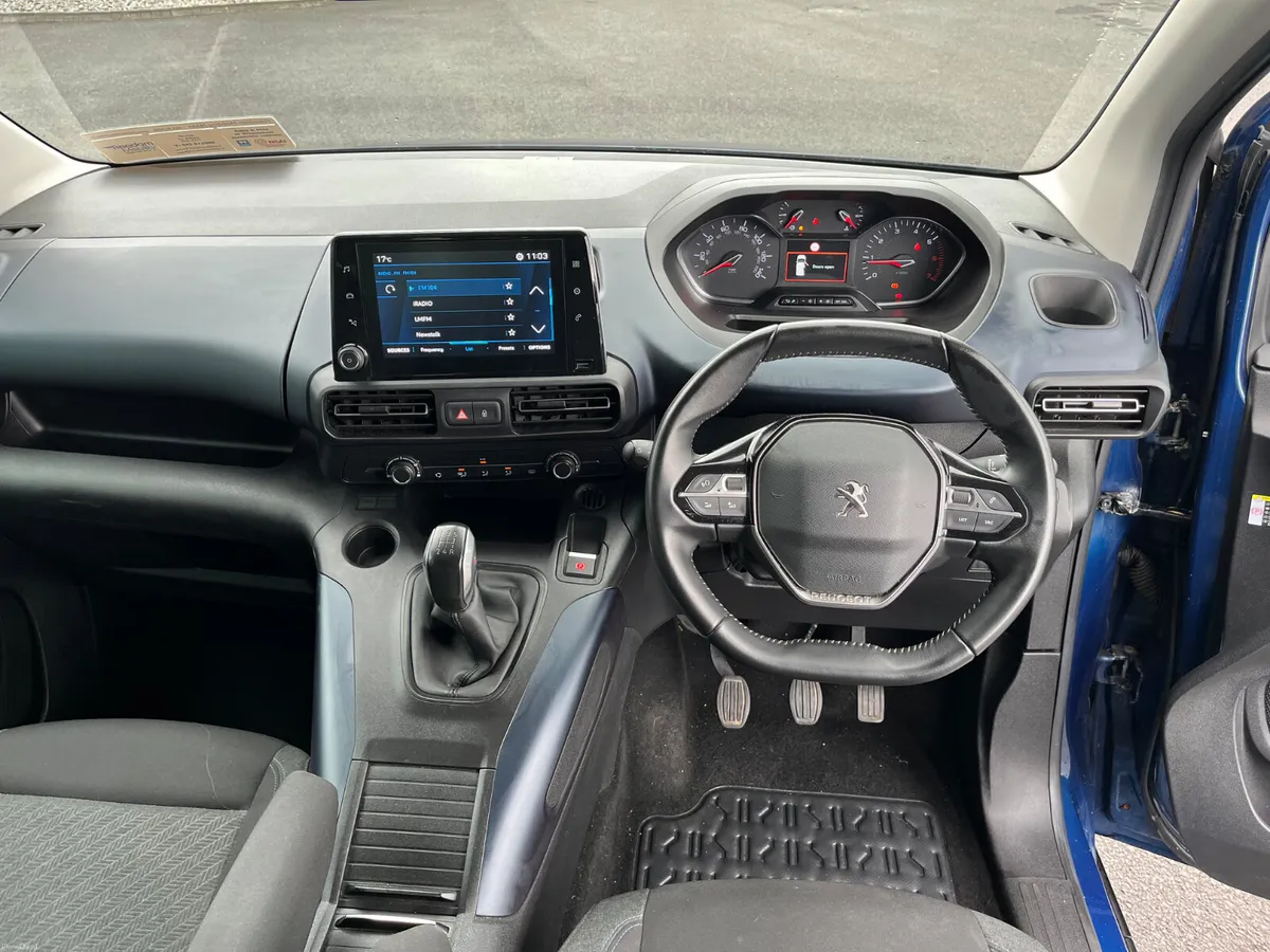 Peugeot Rifter 2021 Wheelchair Access - Image 6