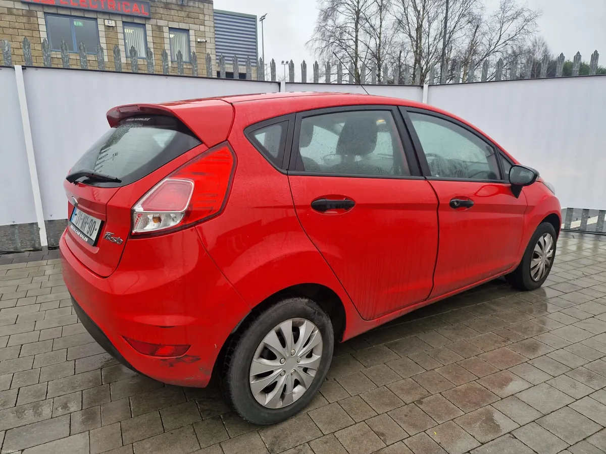 Ford Fiesta 2013 ***** READ ADD ****** - Image 3
