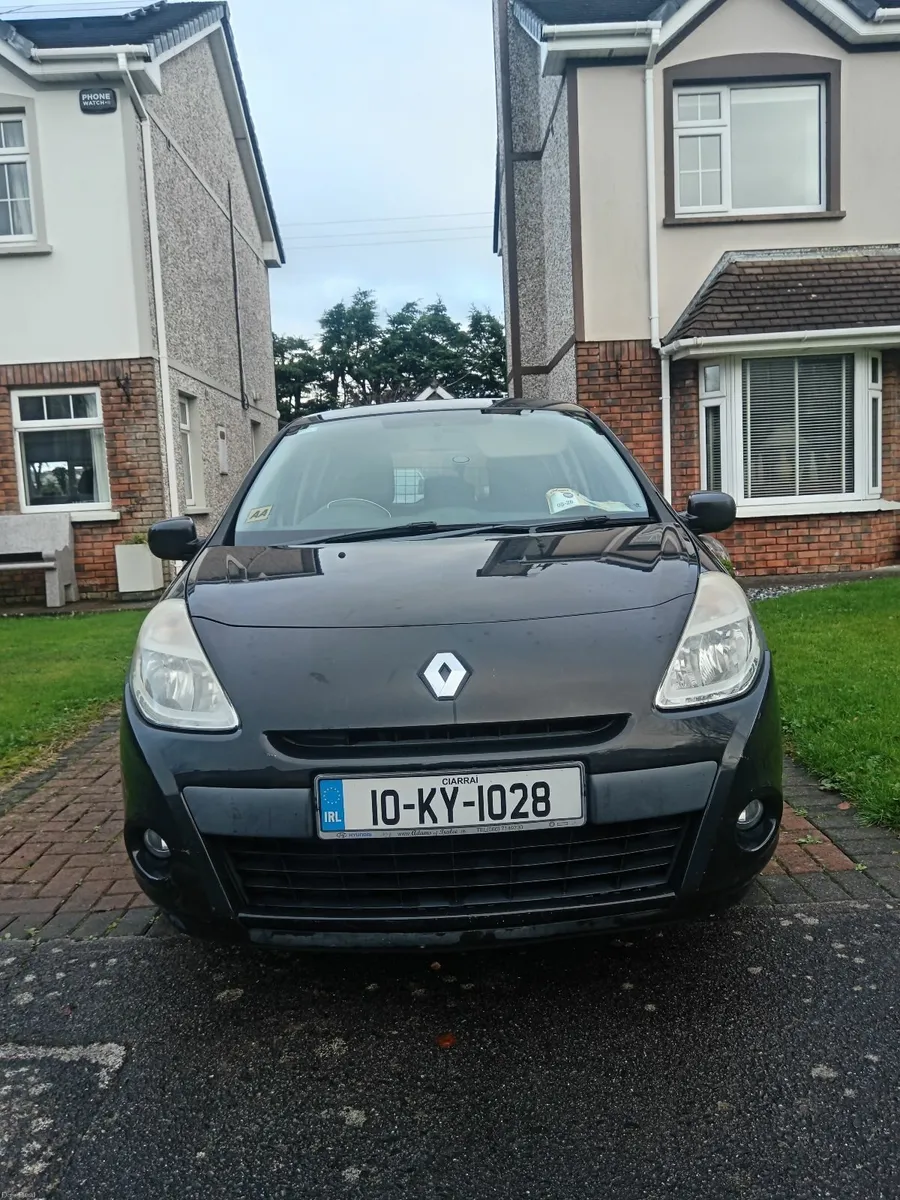 Renault Clio 2010 - Image 1
