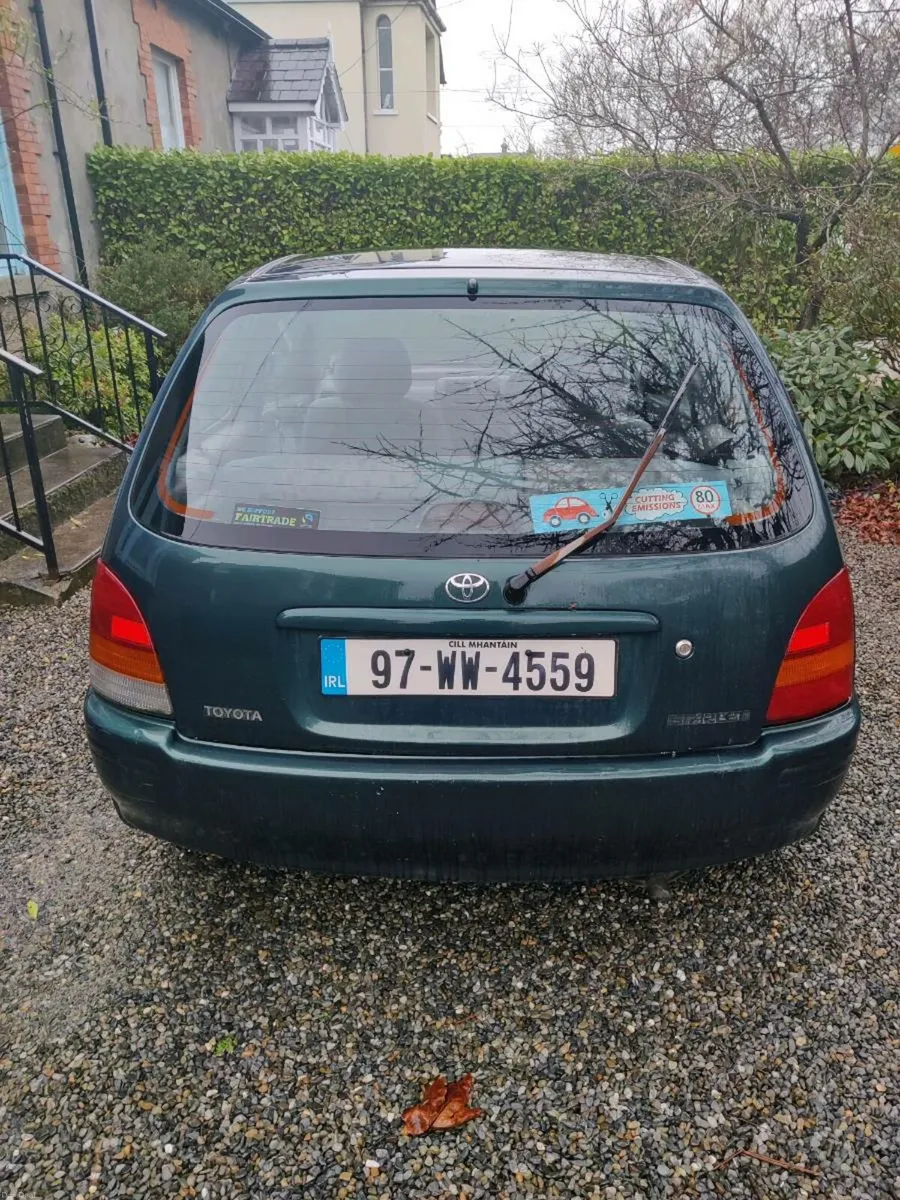 Toyota starlet - Image 2