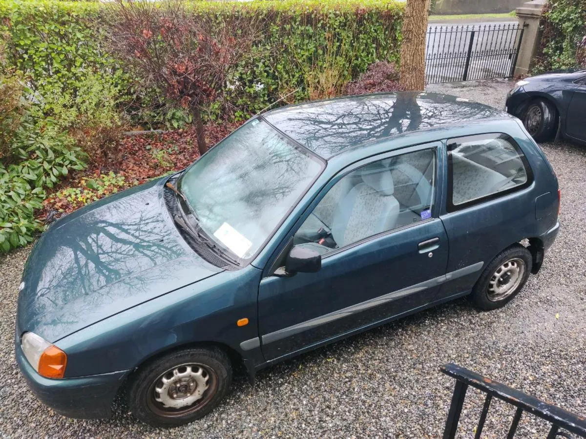 Toyota starlet - Image 3