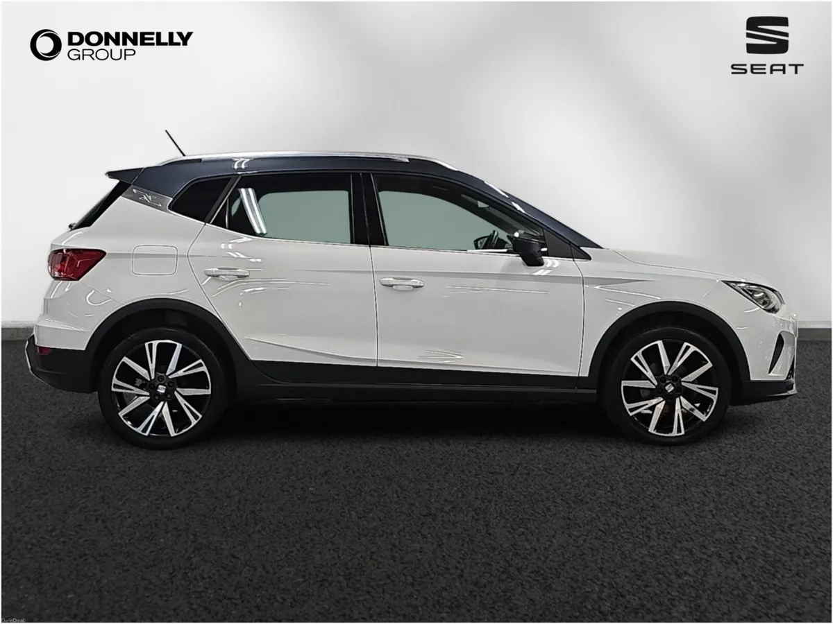 SEAT Arona Hatchback FR Edition - Image 4