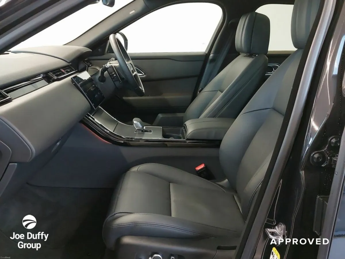 Land Rover Range Rover Velar *SOLD* 2.0 PHEV HSE D - Image 3