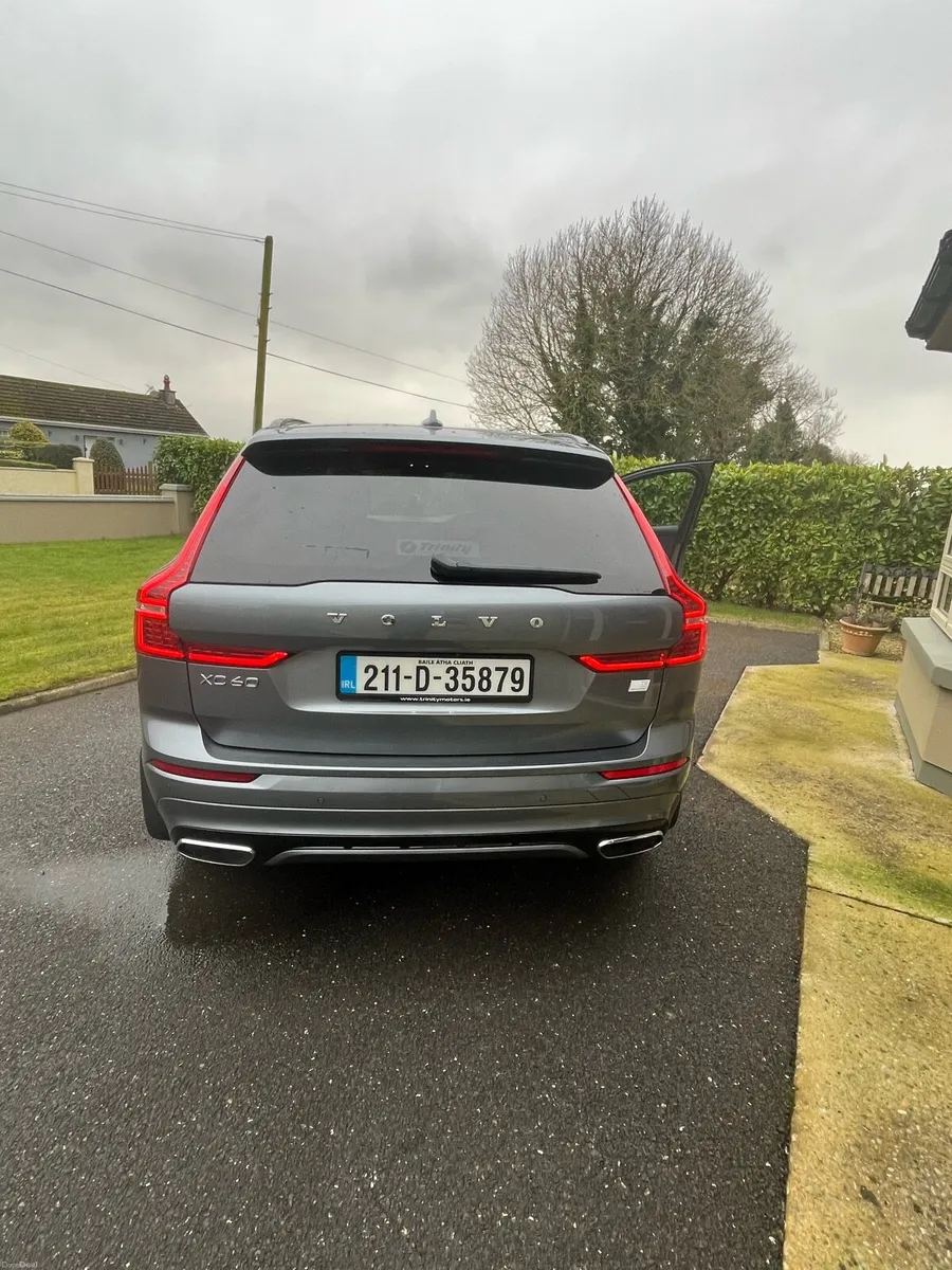 Volvo XC60 T8 - Image 4