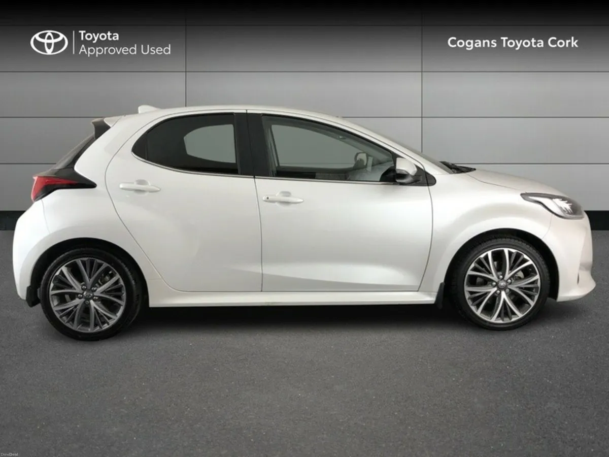 Toyota Yaris 1.5 - Image 3