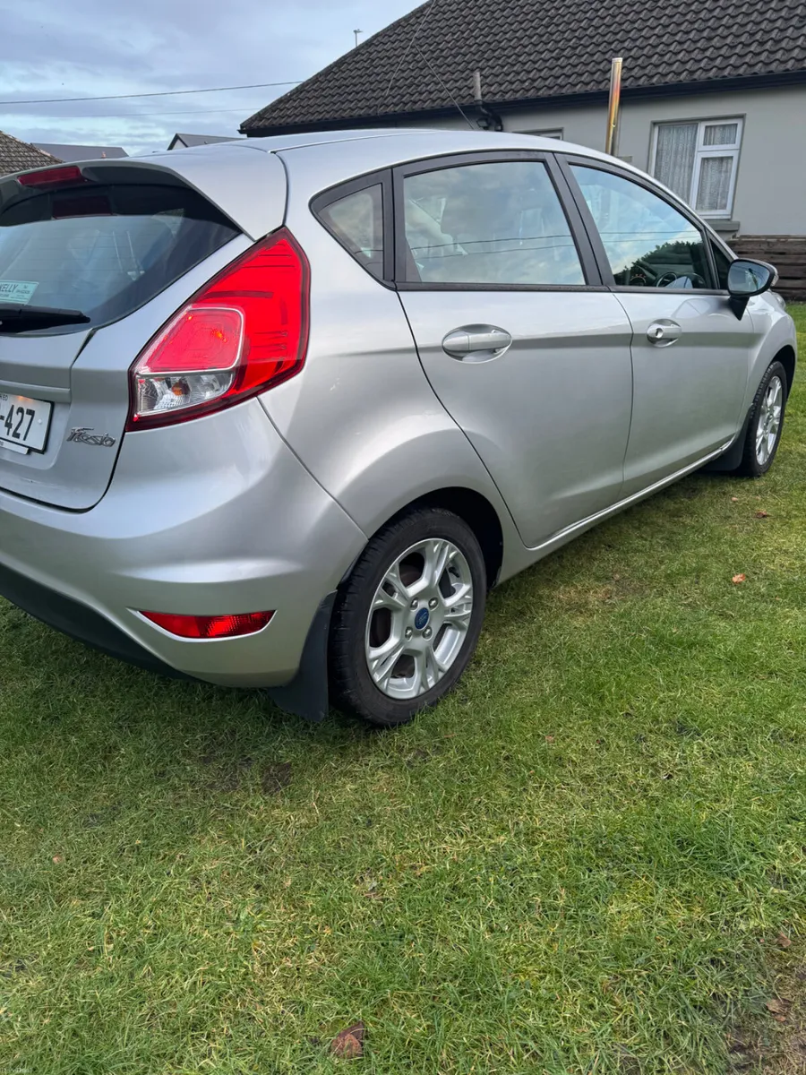 Ford Fiesta 2015 - Image 3
