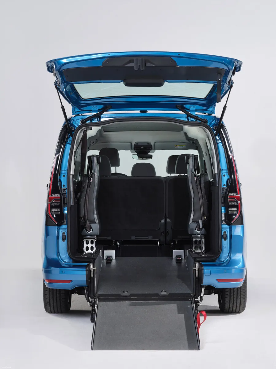 Taxi Spec PHEV Wav VW Caddy Life - Image 3