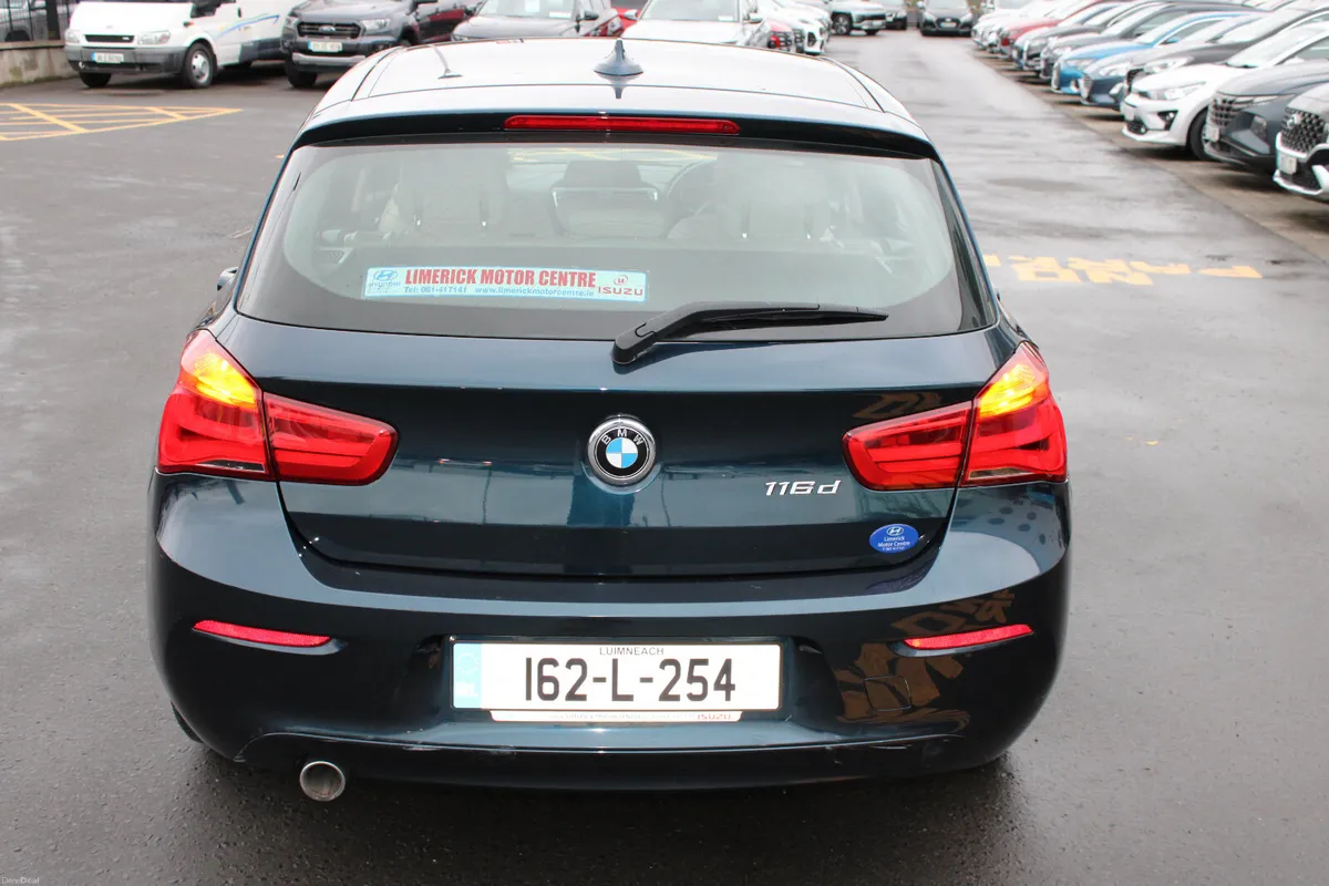 BMW 1-Series 2016 - Image 4