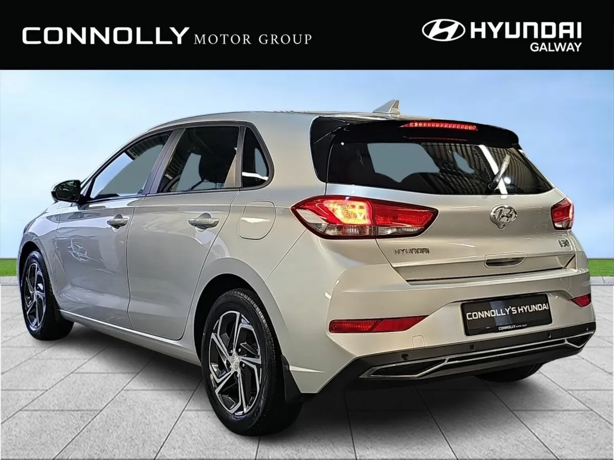 Hyundai i30 1.6 Diesel Deluxe  - €209 p/m - Image 4